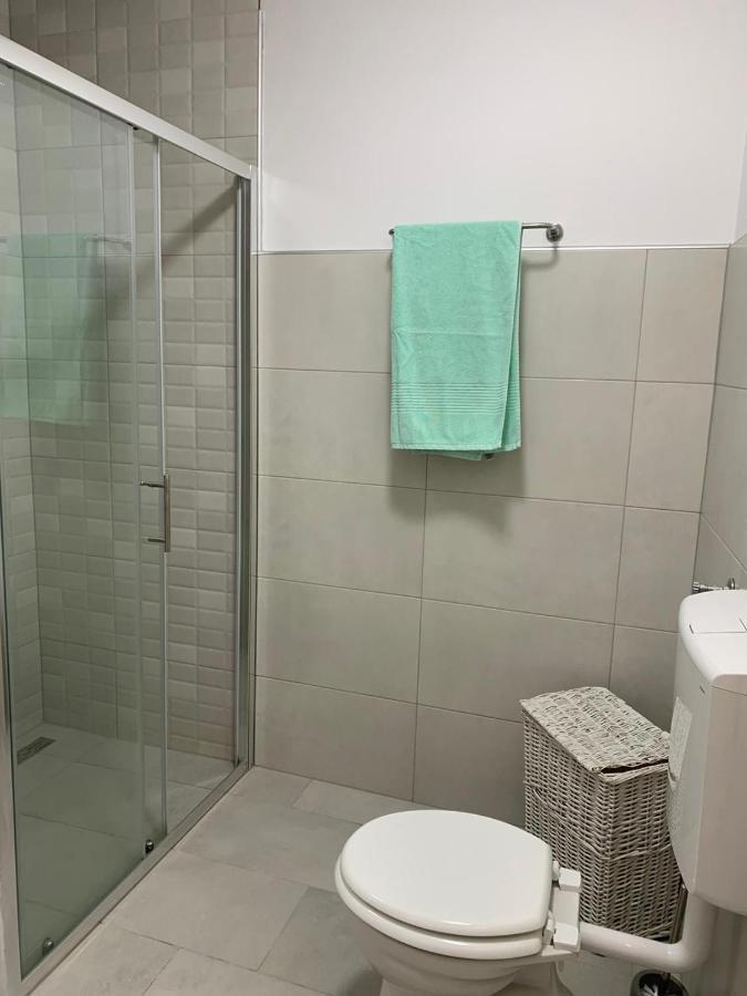 Apartment Mirakul 塞尼 外观 照片