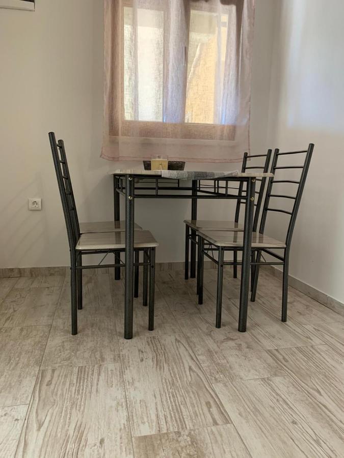 Apartment Mirakul 塞尼 外观 照片