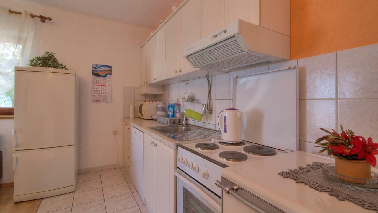 Apartment Mirakul 塞尼 外观 照片